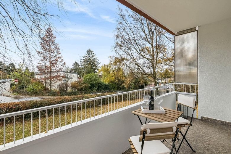 Helle und bezugsfertige Wohnung SB-Eschberg, provisionsfrei vom Eigentümer – Balkon
