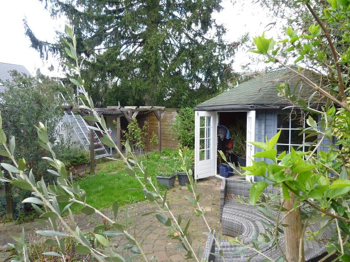 Garten blich Fahrradunterstand