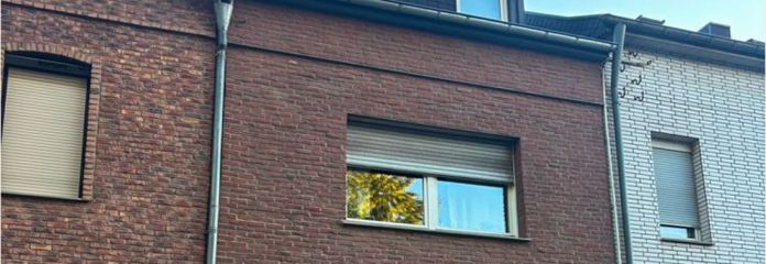 Sanier Bedürftiges Mehrfamilienhaus mit Gewerbefläche in Aachen Eilendorf