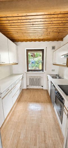 Helle 3-Zimmer-Wohnung mit Balkon und Bergblick – Foto 10