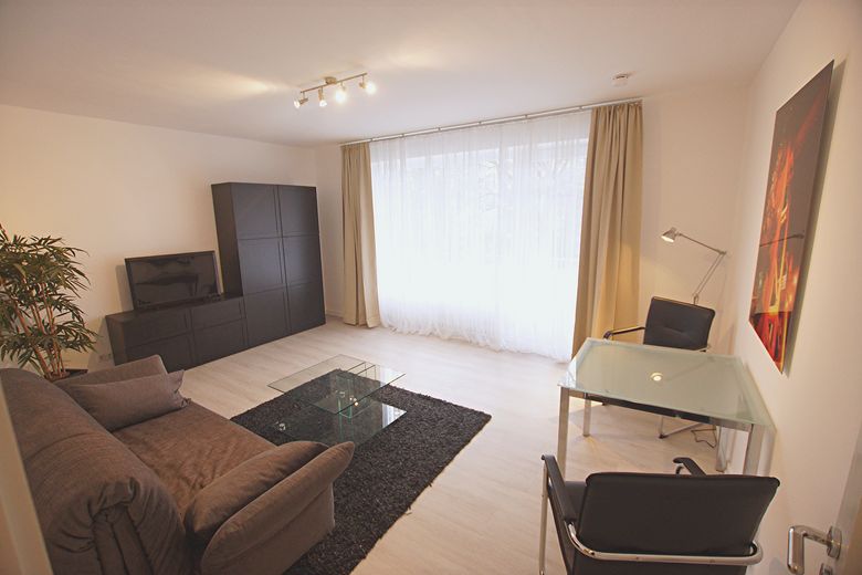 MÖBLIERTES EINZIMMER STADTAPARTMENT - TOP LAGE, HELL, ZENTRAL, RUHIG – Zimmer