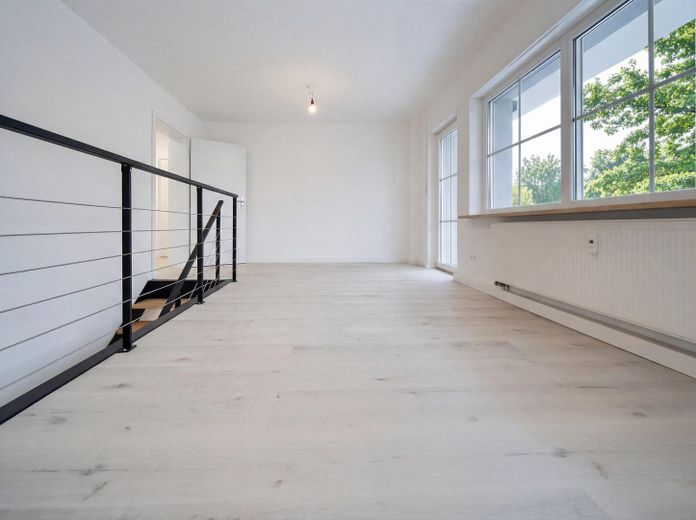 Appartamento maisonette con terrazza, giardino e balcone – senza provvigione ad Alterlangen – Foto 20