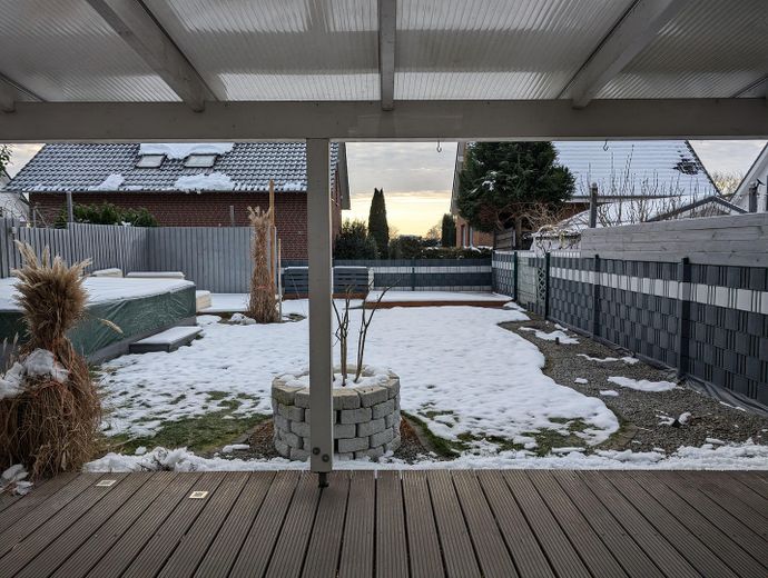 Gartenterrasse mit Überdachung