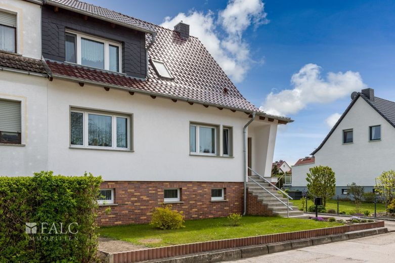 Hochwertige und sehr gepflegte DHH in Kölleda – Ansicht Norden