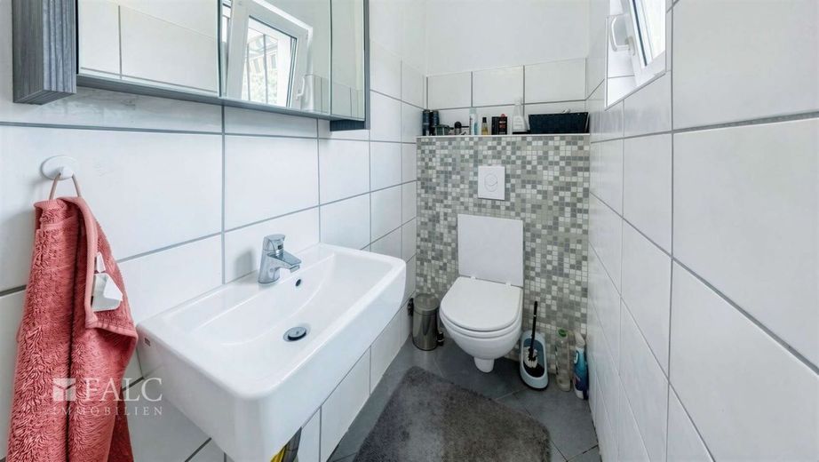 Familienglück mit Garten, Freiraum &amp; unzähligen Möglichkeiten – Gäste-WC - Erdgeschoss