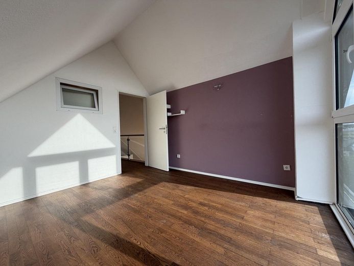 Attico su due piani con galleria e ampia terrazza sul tetto – Schlafzimmer oben