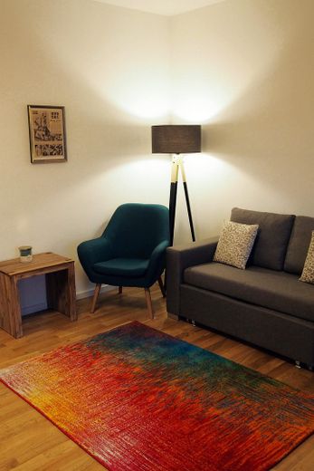 Appartement 2 pièces accessible aux personnes à mobilité réduite dans un emplacement attrayant (UKE, Hoheluft) – Photo 3