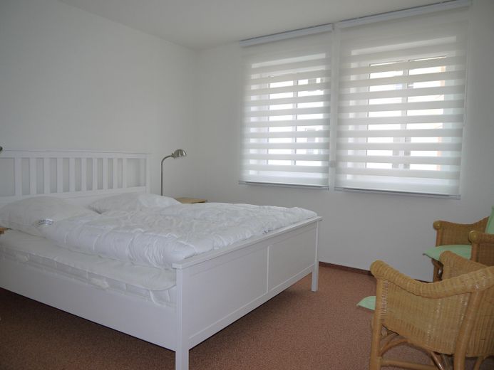 Wohnen und Arbeiten an einem Ort? Moderne Stadtwohnung mit Dachterrasse. – Schlafzimmer 2. Etage