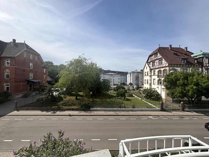 Helle 4,5 Zimmer Maisonette-Wohnung zu vermieten – Whg 2 Ausblick vom Balkon