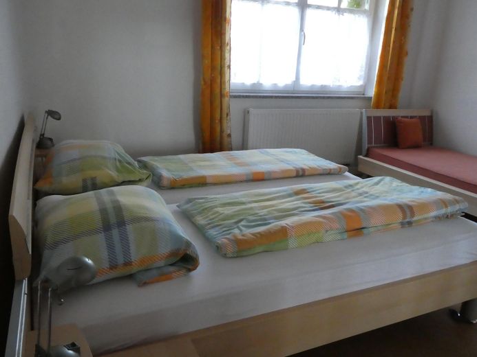Casa forestale Metzelthin - abitare e lavorare nel Parco naturale dei laghi dell'Uckermark – Schlafzimmer große FeWo
