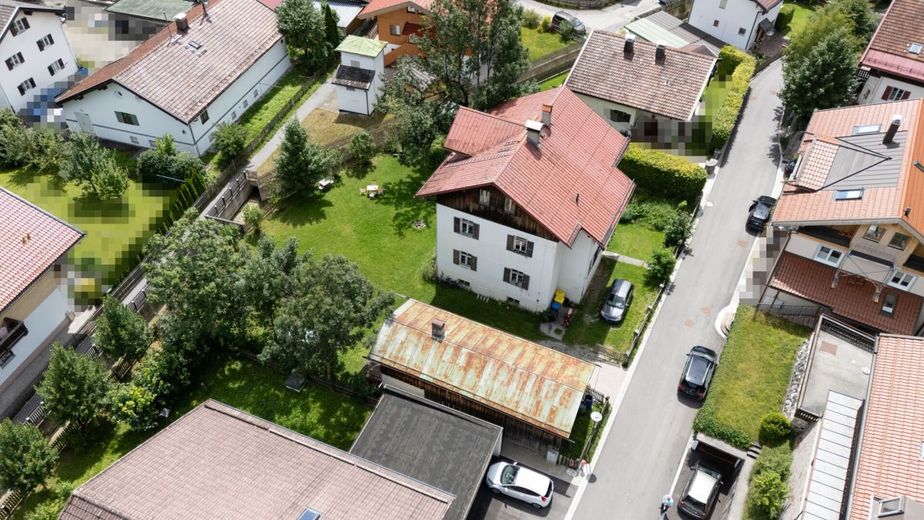 Historisches Baudenkmal in Mittenwald - Ehemalige Jagdverwaltung des Großherzogs von Luxemburg – Außenaufnahme
