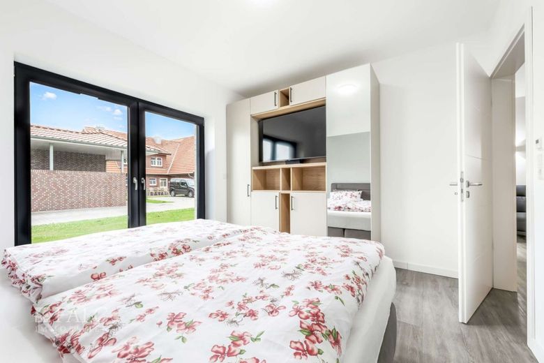 Modernes Ferienhaus am Küstenkanal - Erstbezug in traumhafter Lage – Schlafzimmer