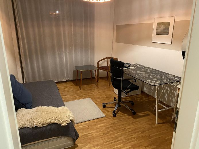 Sonniges Appartment im Zentrum Berlins vom 01.10.2026 - 31.03.2027 zu vermieten – Arbeitszimmer