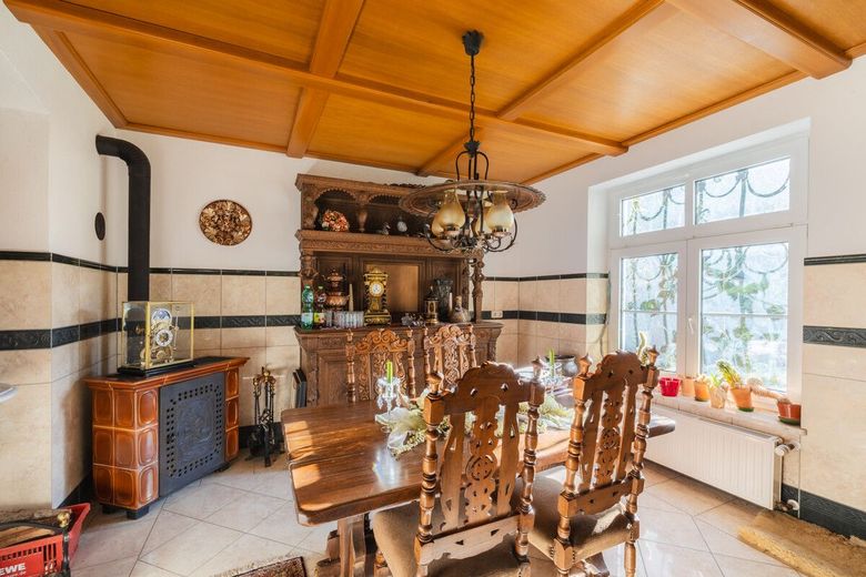 Historische Villa mit Rheinblick, Nebenhaus und Parkanlage in Erpel! – Esszimmer im Erdgeschoss