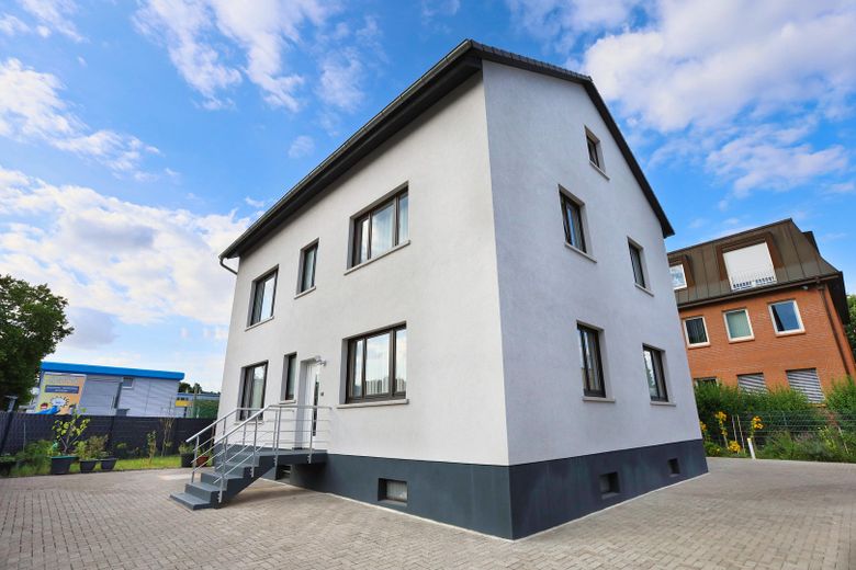 Provisionsfrei: Wohn- und Geschäftshaus Frankfurt-Seckbach mit vielseitiger Nutzung – Foto 11