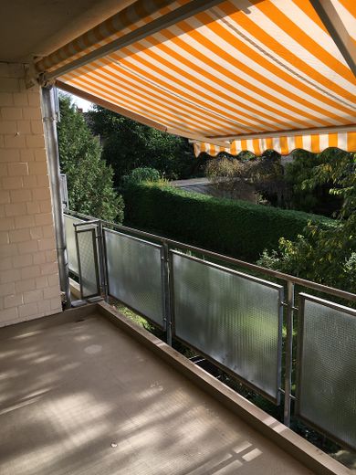 ...mit Sonnen- Markise