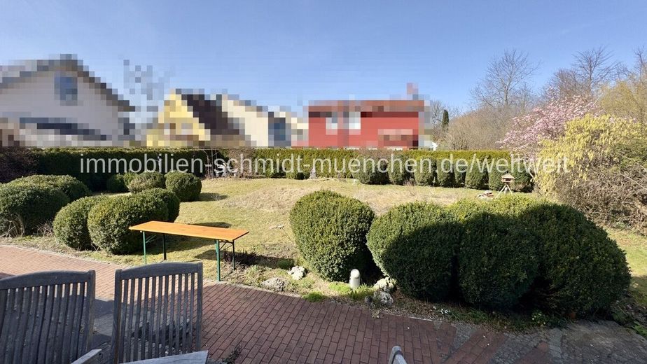 Baugrundstück für 1 EFH und 1 DHH
mit genehmigtem Vorbescheid in Haar – Grundstück