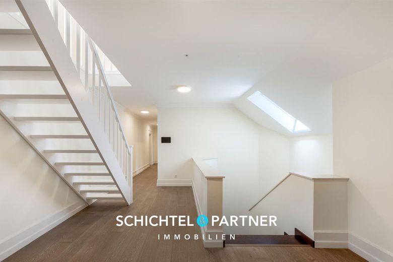 Baden | Herausragende Luxusvilla am Weserhang mit Wellness-Landschaft – S&amp;P | Flur