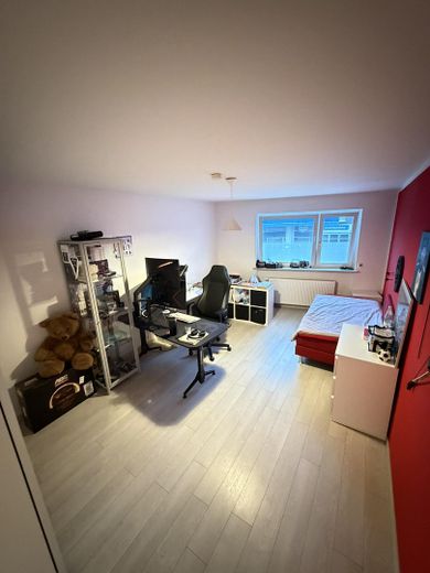 1–2 Familienhaus mit ca.300 m² Wfl.auf großzügigem 1.050-m²-Grundstück–ideal für Wohnen und Arbeiten – Schlafzimmer OG