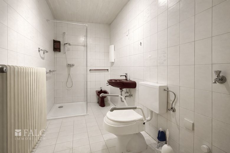 Einfamilienhaus mit Ausbaupotential! – Badezimmer
