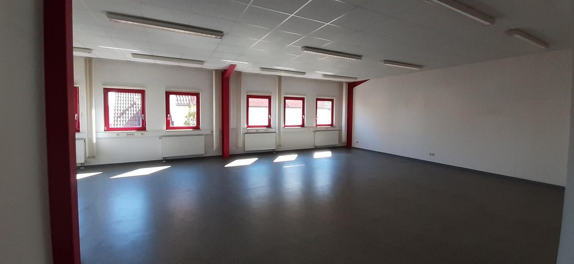 Halle EG