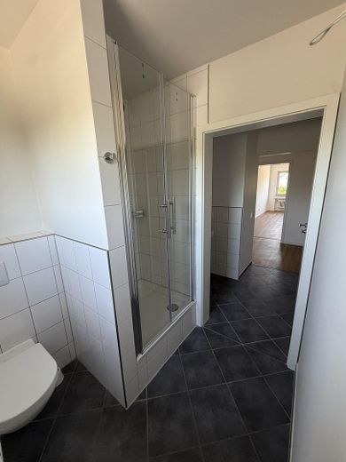 Köln Weiden’de kullanışlı yerleşim planına sahip modern 3 odalı daire – Fotoğraf 7