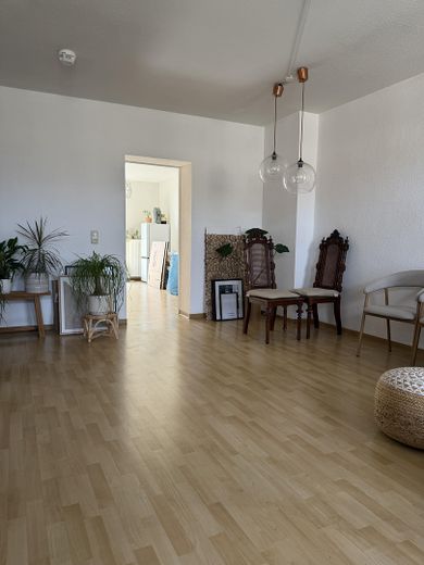 Großzügige 2-Zimmer-Wohnung mit Balkon und Aufzug – الصورة 8