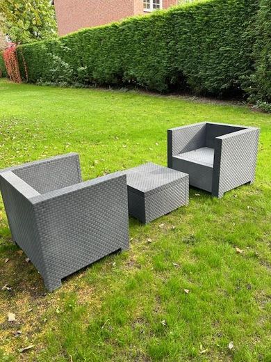 Möblierte Einliegerwohnung mit Gartennutzung und separatem Eingang sehr gute Ausstattung – Gartenansicht 1