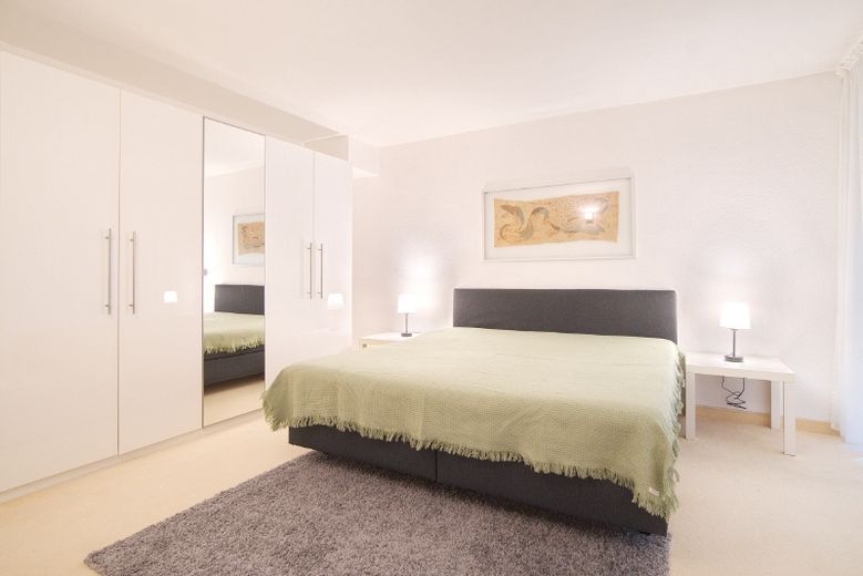 Generously proportioned, homely ground floor family apartment with separate entrance and garden terrace, within walking distance of Ruhr University – 911639778ad981a2392ec5b7a367392074fa307c.jpg