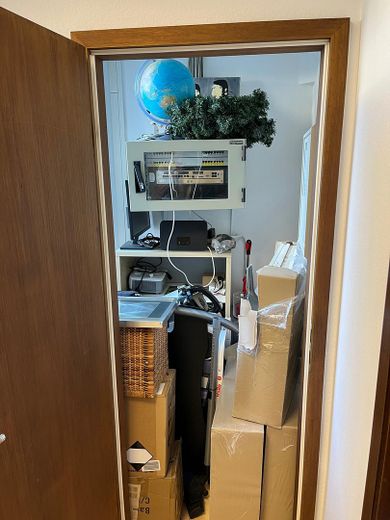 Wilhelmstraße üzerinde, Kurhaus yakınında, en iyi merkezi konumda temsili ofis, muayenehane veya daire – Abstellraum und Technik