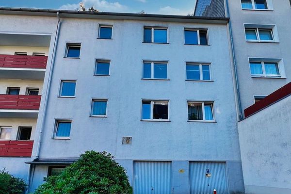 ***frisch saniert, hochwertig und startklar - Wohnkomfort trifft auf Naturnähe