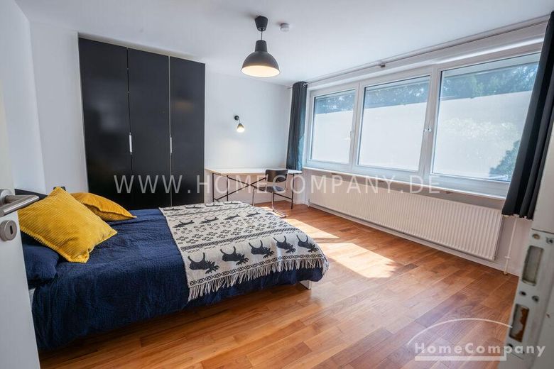 Gräfelfing'de dışarıdan görünmeyen bahçeli, yüksek kaliteli mobilyalı 5 odalı bungalov – 3554992c5895a2386f98b01b5716c105051491fe.jpg