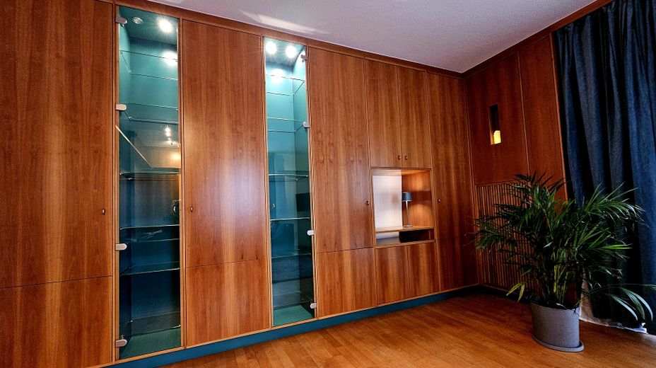 Abitare con tranquillità e stile tra Monaco e le montagne - completamente arredato – Wohnzimmer