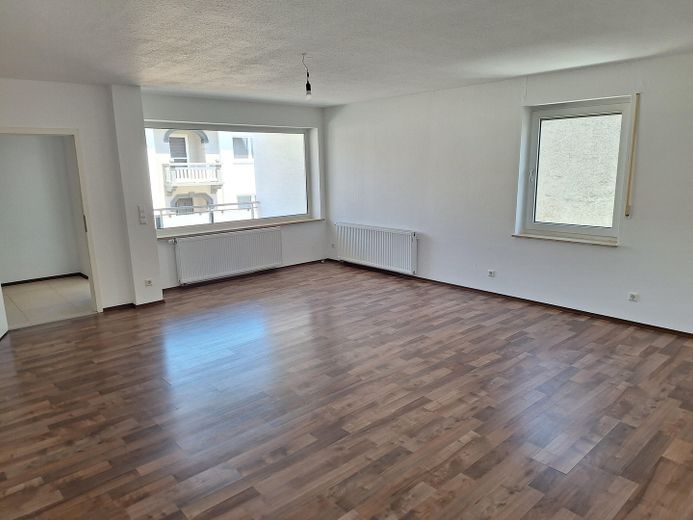 Langenau Göttingen Provisions FREIE 3,5 Zimmer Wohnung 1 OG – Wohnzimmer