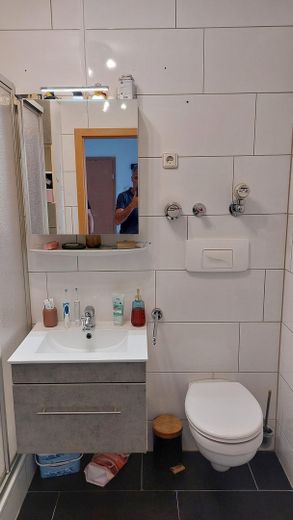 3 Zimmerwohnung mit Einbauküche in Kerpen-Brüggen zu vermieten – Bad
