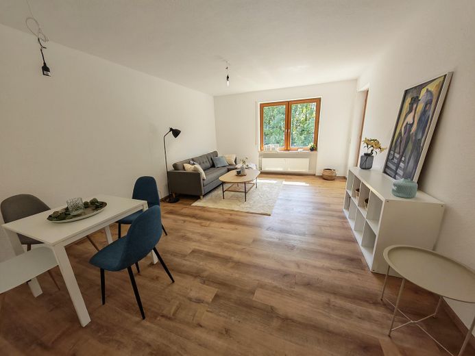 +++Bezugsfreie 2-Zimmer mit EBK, Balkon und Stellplatz+++ – Foto 2