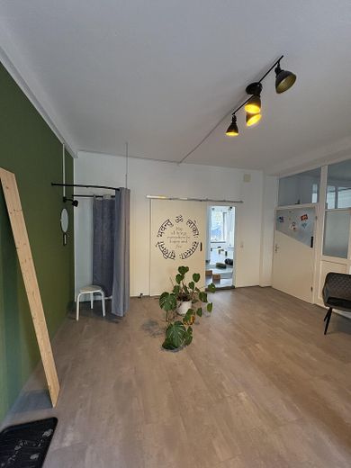Gewerbeeinheit 1 Umkleide/Büro
