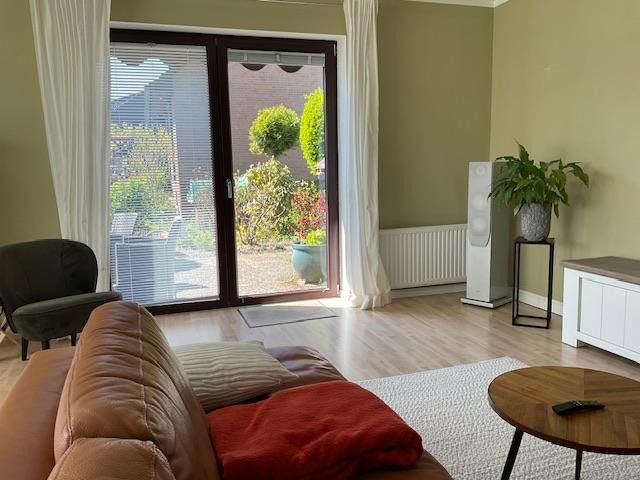Gepflegtes Einfamilienhaus mit 2 Wohneinheiten in Hamburg-Bergedorf/Alt Nettelnburg – Blick Terrasse EG