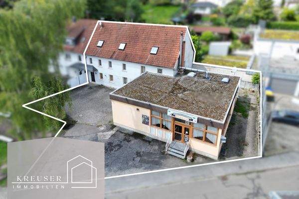 Abitare e lavorare in un unico immobile - versatile casa bifamiliare con superficie commerciale