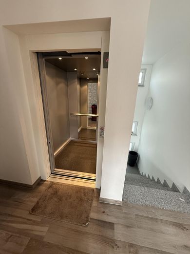Provisionsfreies Traumhaftes Penthouse mit privater Dachterrasse und Fahrstuhl direkt in die Wohnung – Aufzug in die Wohnung