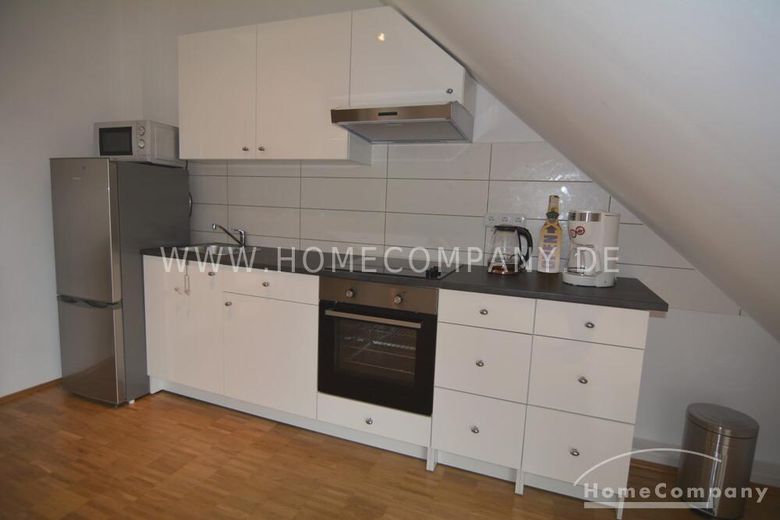 Tolle, zentrale Dachgeschoßwohnung in Kiel, möbliert – 280ac6404347f9428e417224580f8f16bcfad2e9.jpg