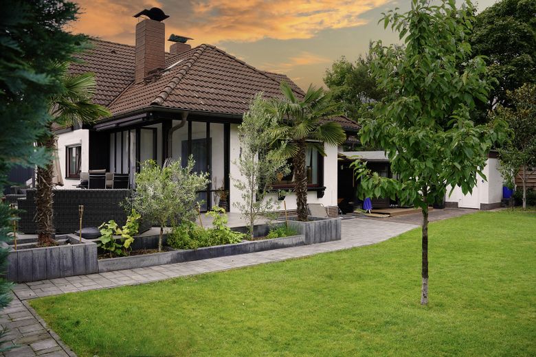 Ein Zuhause, das mehr kann. Stilvoll, großzügig und vielseitig. – Außenbereich
