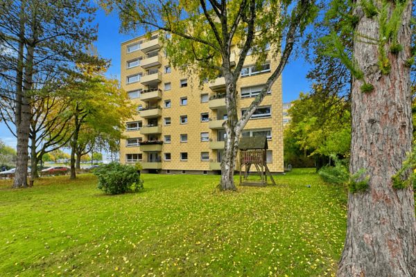 Appartamento di proprietà con 2 locali, balcone e garage – direttamente presso il parco del castello Strünkede