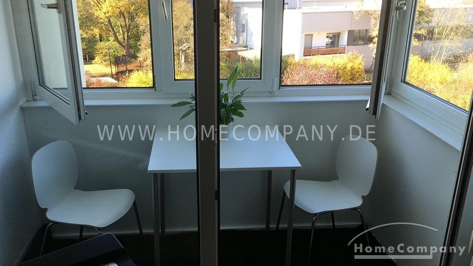 Praktisch möbliertes 1-Zimmer-Apartment mit Loggia in Sendling-Westpark – 565e2f8d33d35350cfc81f6ac06d82b16b0a155b.jpg
