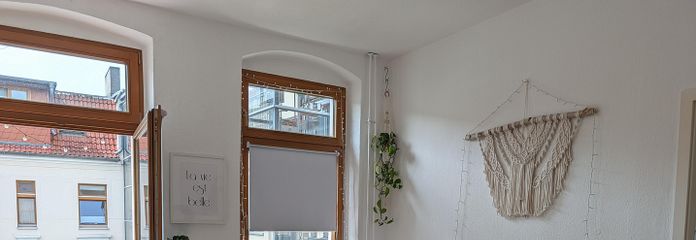 Provisionsfrei: Helle, bezugsfreie 2-Zimmer Altbauwohnung mit Südwest-Balkon im Florakiez
