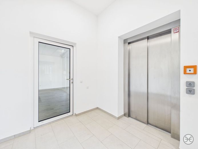 Bürofläche in Frequenzlage von Kreyenbrück // Erstbezug // Kreyenbrück // Oldenburg – Eden-Ehbrecht-Immobilien_Gewerbe_Bürofläche_Vermietung_010