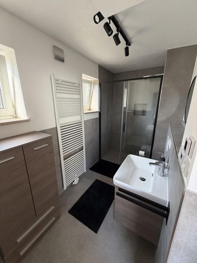Appartamento ristrutturato e arredato di 3 locali a Ingolstadt-Hagau - 75 m2 – Foto 9