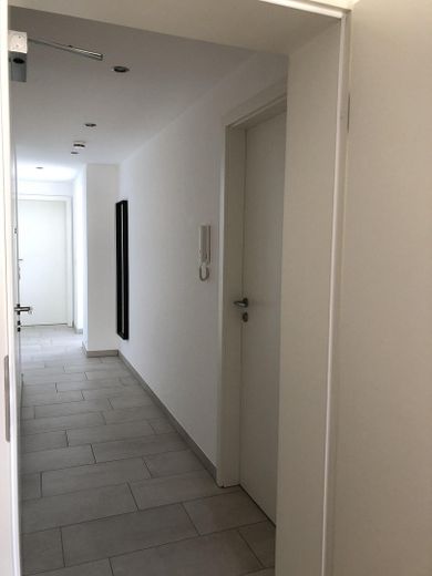 Charmantes Mehrfamilienhaus mit 3 Wohneinheiten in Konz – OG/EG Flur