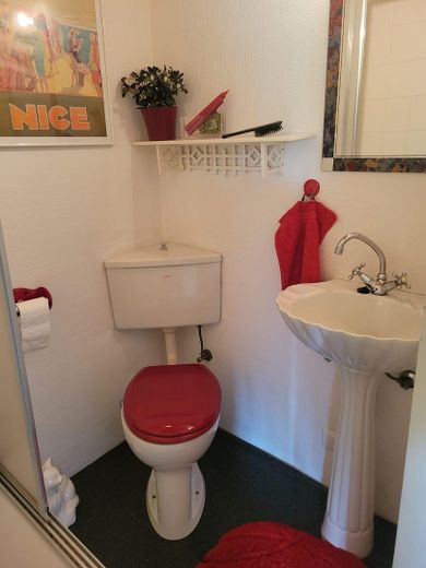 Gäste-WC EG