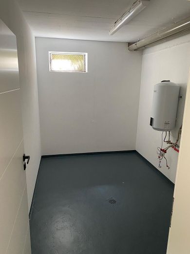 Frisch sanierte 3-Zimmer ETW mit separatem Eingang – Technikraum